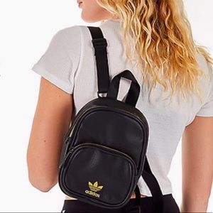 Adidas mini backpack